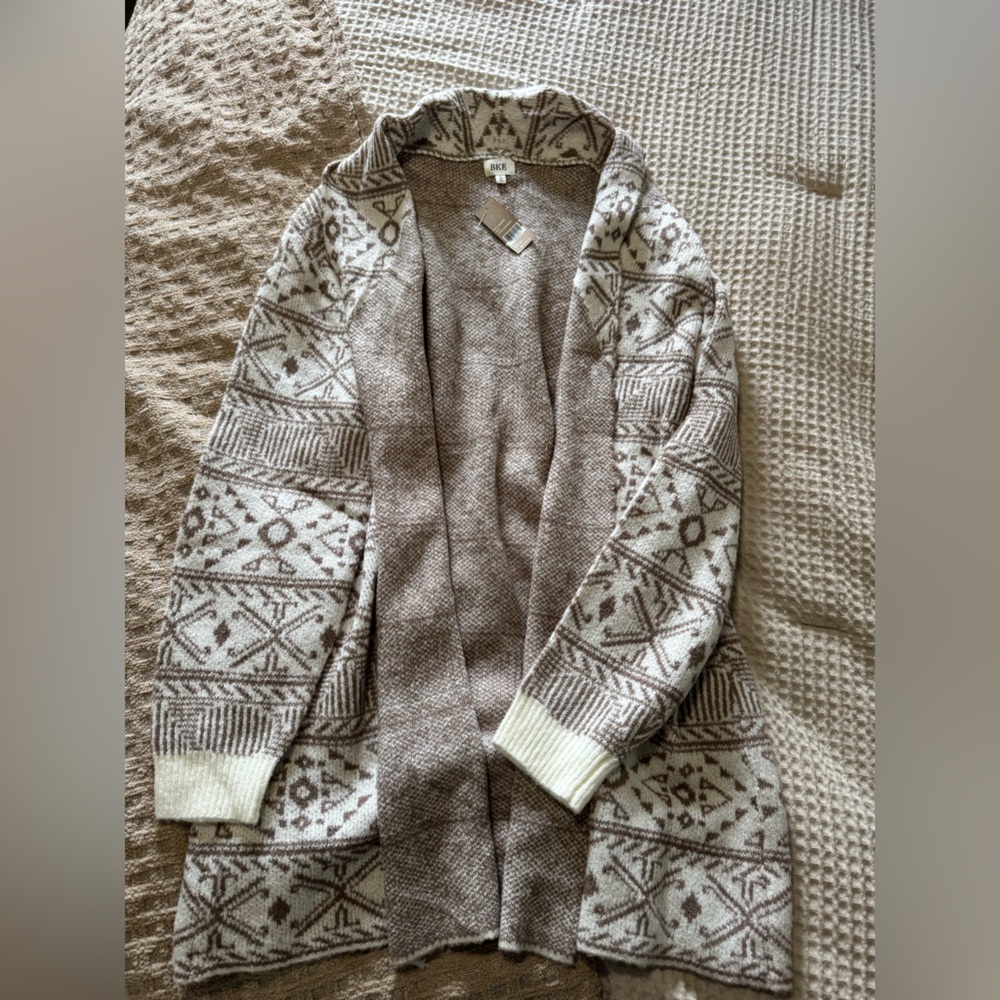 BKE Tan and Cream Knit Cardigan